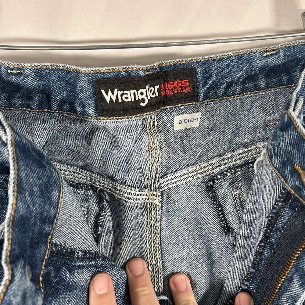 Wrangler Riggs Jeans Men's 36x34 Medium Wash Blue Denim Workwear 100% Cotton